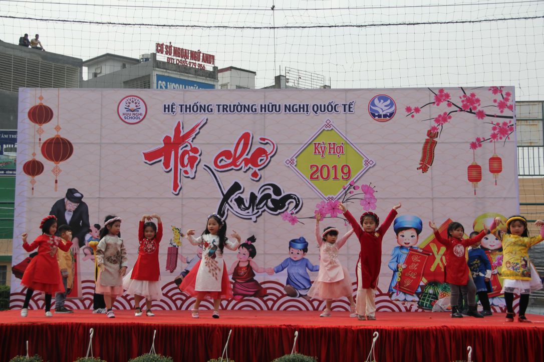 Vui Hội chợ xuân 2019