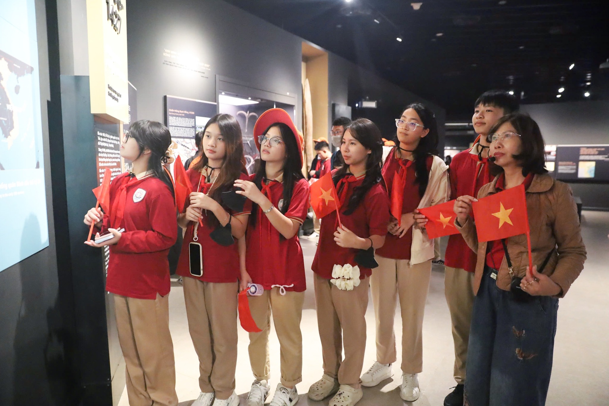  Ngoại ngữ & Stem